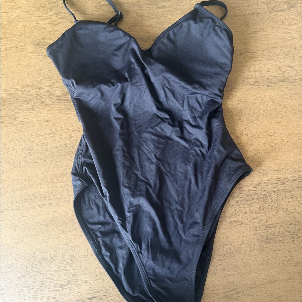 Andie The Amalfi One Piece Swimsuit. Black. Size small. Perfect!